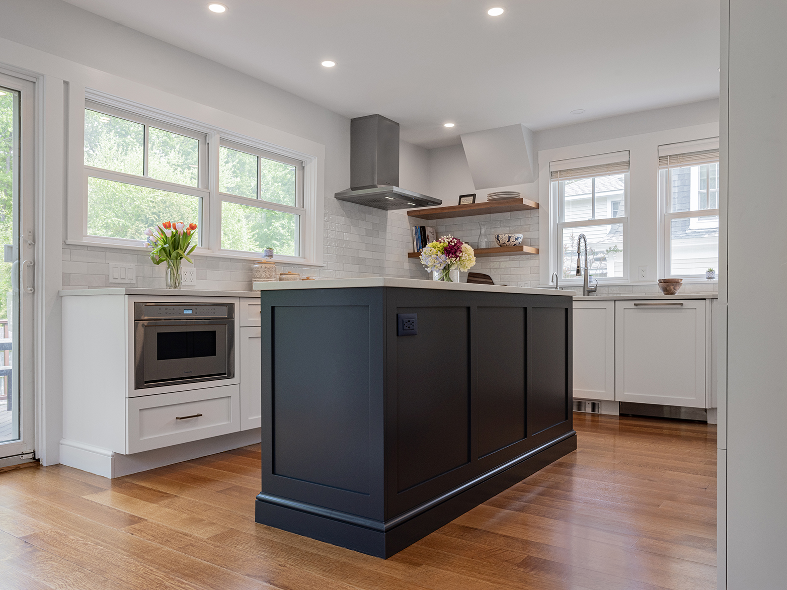 low-res Boston Post Rd Weston MA 5 16 23 ©Keitaro Yoshioka 006