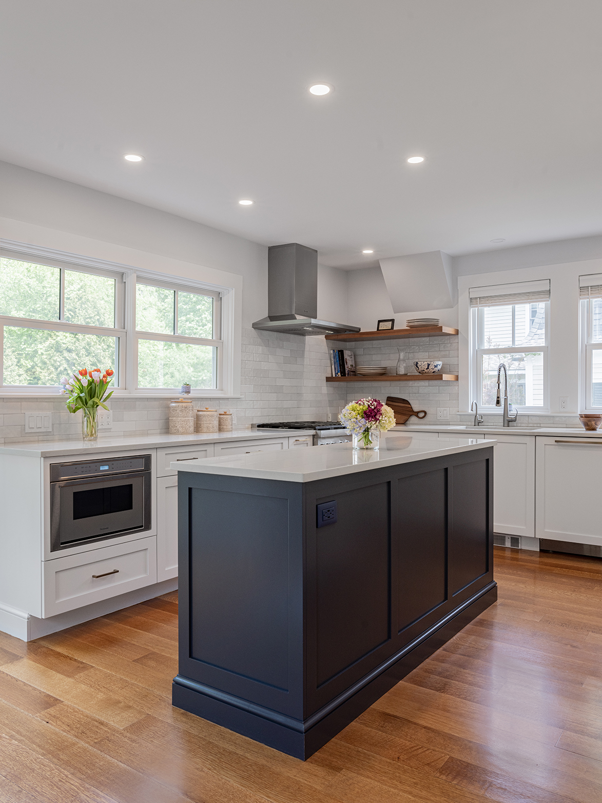 low-res Boston Post Rd Weston MA 5 16 23 ©Keitaro Yoshioka 008